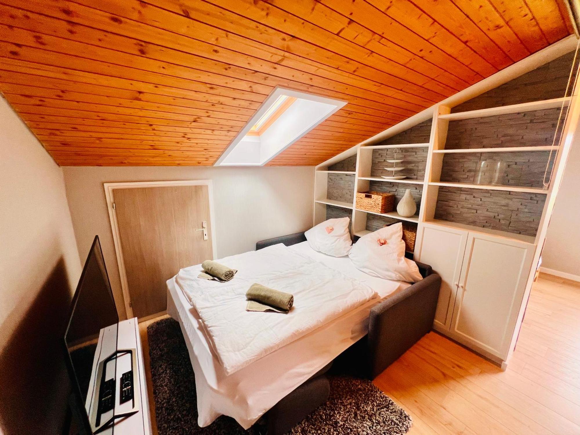 Mitten Im Schwarzwald Mit Infrarot-Sauna Und Garagenparkplatz Schönwald Exterior photo